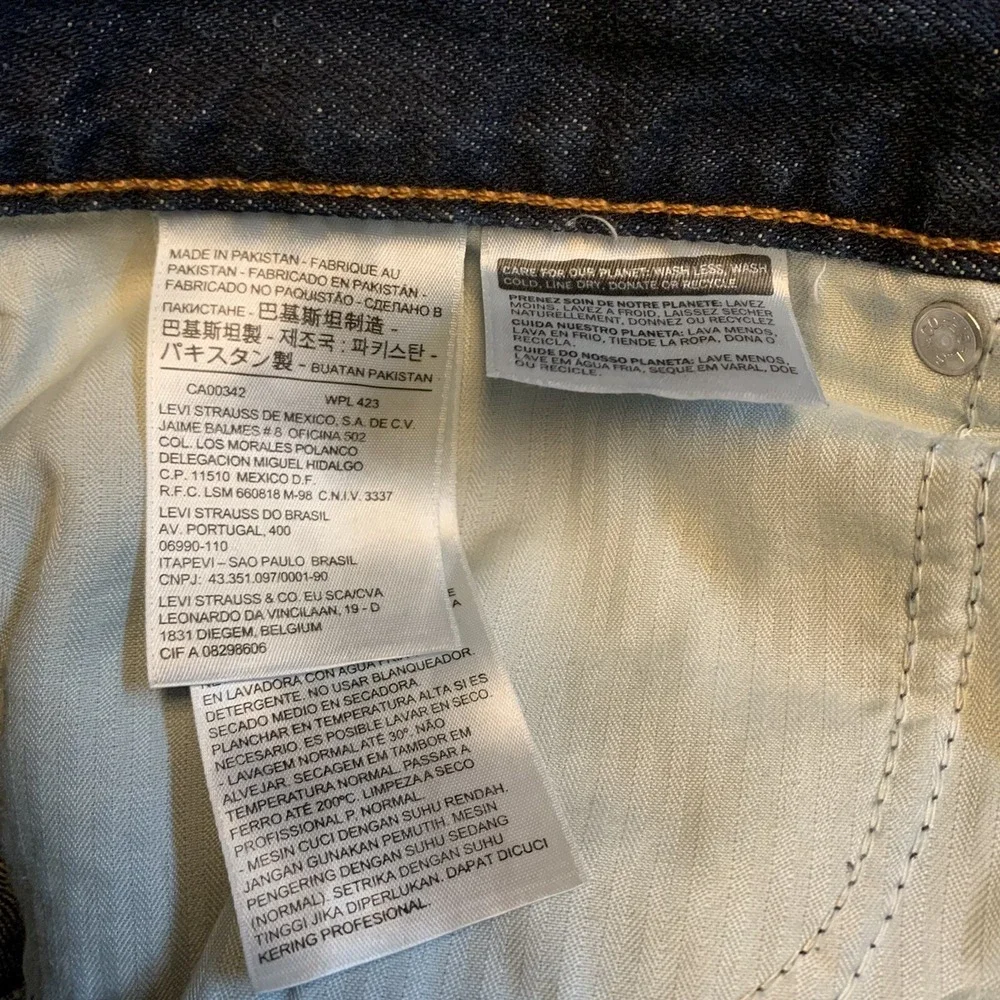 LEVI'S Women's 32 x 28 Straight Cut Cropped Frayed Hem Denim Jeans High Waist - Picture 6 of 11